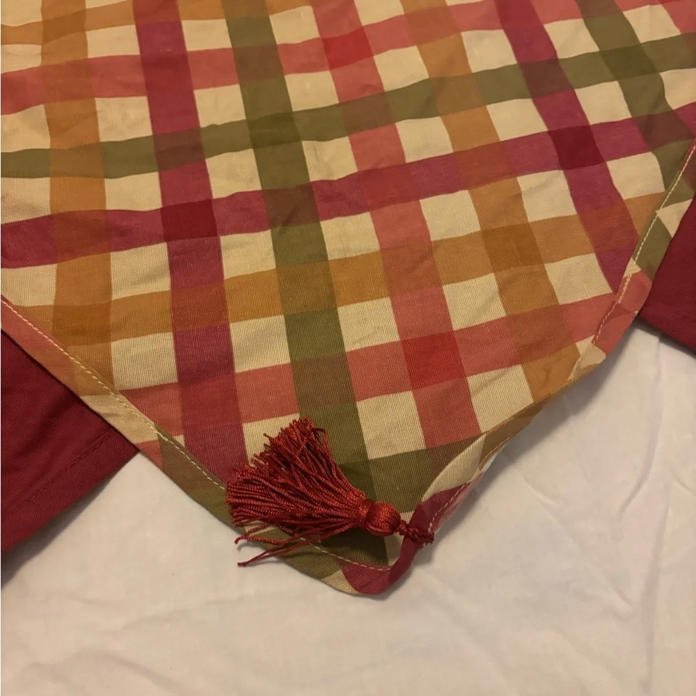 Better Homes And Gardens Plaid Valance in Red, Green, and Yellow 60X 20”